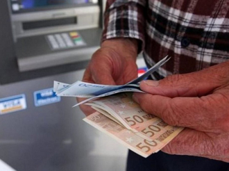 Ο «χάρτης» των αυξήσεων στις συντάξεις: Πότε εξοφλούνται – Τι ισχύει με τις συντάξεις αναπηρίας και χηρείας